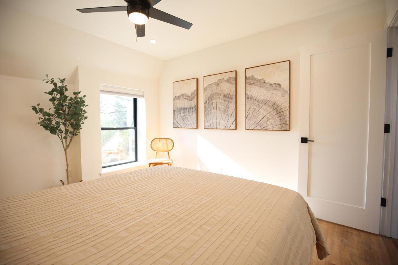 Вилла High End A-Frame - Hot Tub - Awesome Views - Yosemite - Electric Vehicle Friendly - Sleeps 10 Окхерст Экстерьер фото