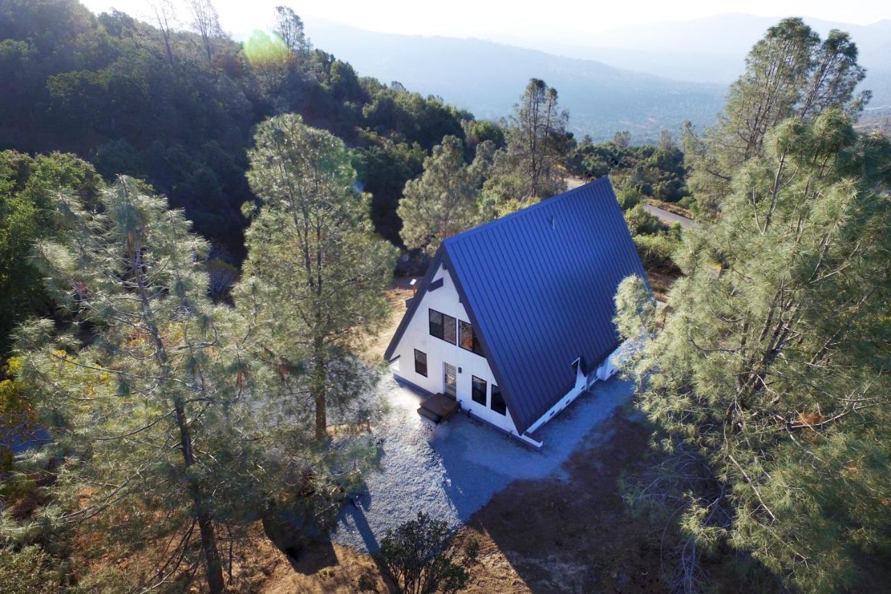 Вилла High End A-Frame - Hot Tub - Awesome Views - Yosemite - Electric Vehicle Friendly - Sleeps 10 Окхерст Экстерьер фото