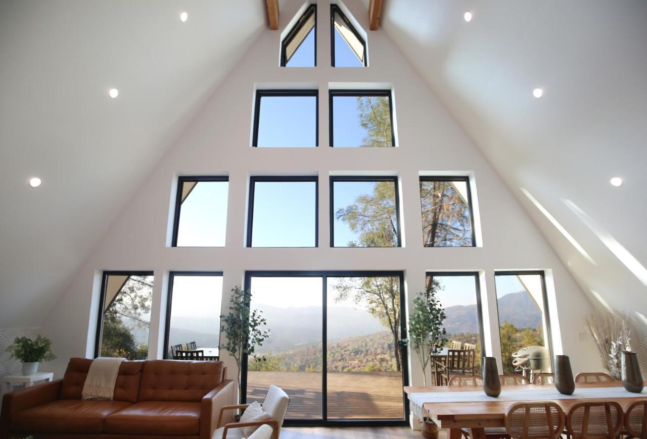 Вилла High End A-Frame - Hot Tub - Awesome Views - Yosemite - Electric Vehicle Friendly - Sleeps 10 Окхерст Экстерьер фото